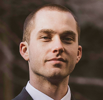 Thomas Whitfield, handelsanalist en crypto-marktexpert, headshot